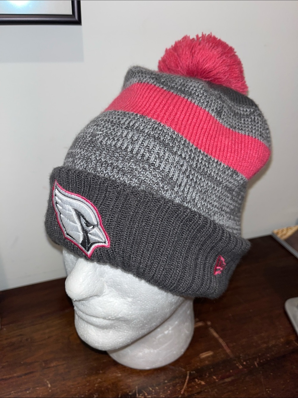 Arizona Cardinals pink gray crucial catch cancer football knit beanie hat cap